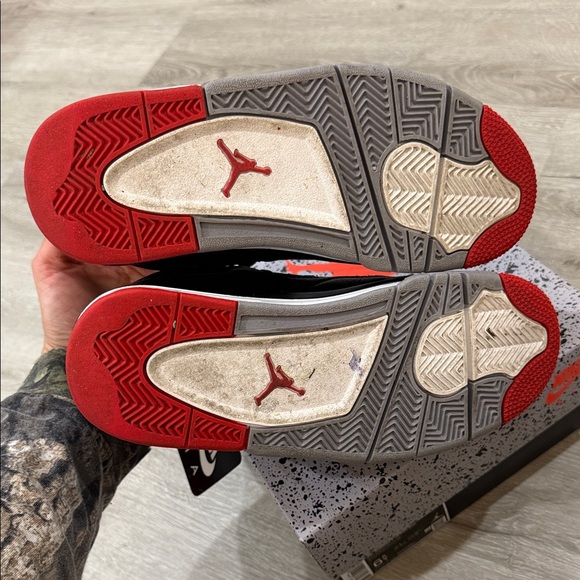 Jordan Retro 4 Cement - Picture 7 of 8